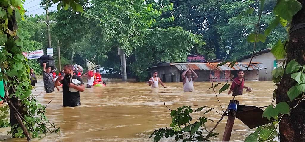 About 5 million people affected by the terrible flood, 18 people died