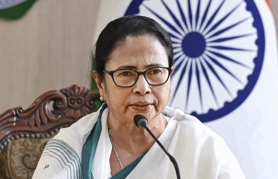 Mamata Banerjee agrees to resign ‘in the interest of the people’