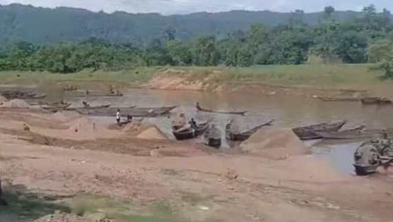 Jaintapur Sari River led by three Qutb sand extraction-extortion!