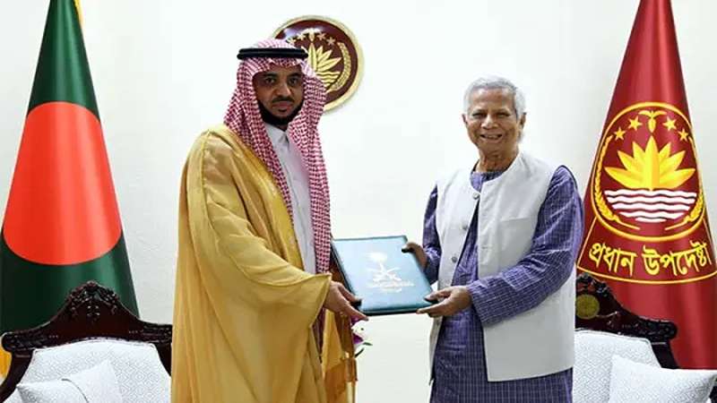 Dr. Yunus urged Saudi Arabia to invest more in Bangladesh