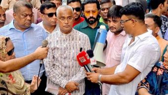 It is important for the interim government to seek advice from experts to resolve the issue