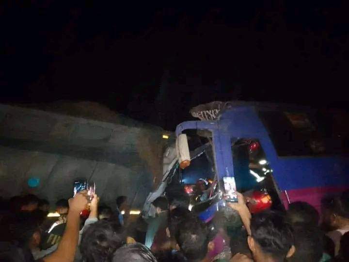 2 killed, 30 injured in passenger bus-truck collision in Shaistaganj on the highway