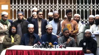 A group of DU students call for dialogue between the two factions of Tablighi Jamaat