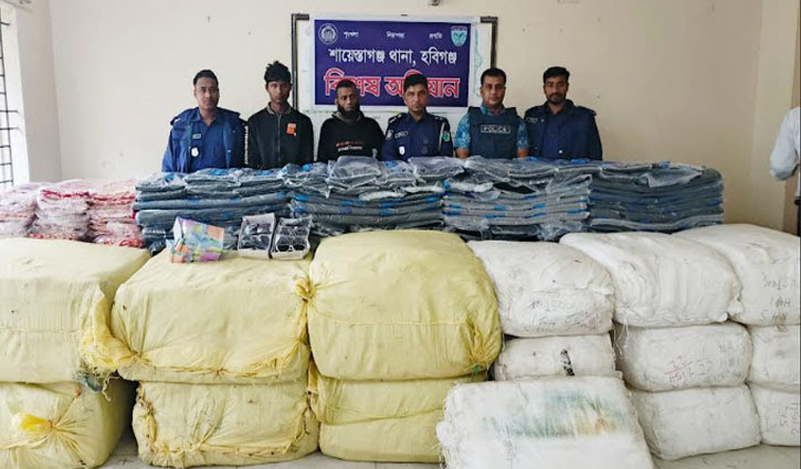 Two arrested with Indian goods worth around 5.3 million taka in Shayestaganj
