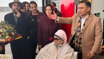 Khaleda Zia admitted to London clinic after arriving in UK