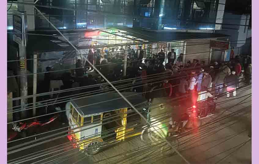 Doctors attacked, blockaded for not treating patients at Lab Aid in Habiganj