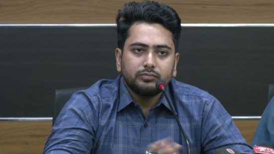 Information Advisor resigns to join new party