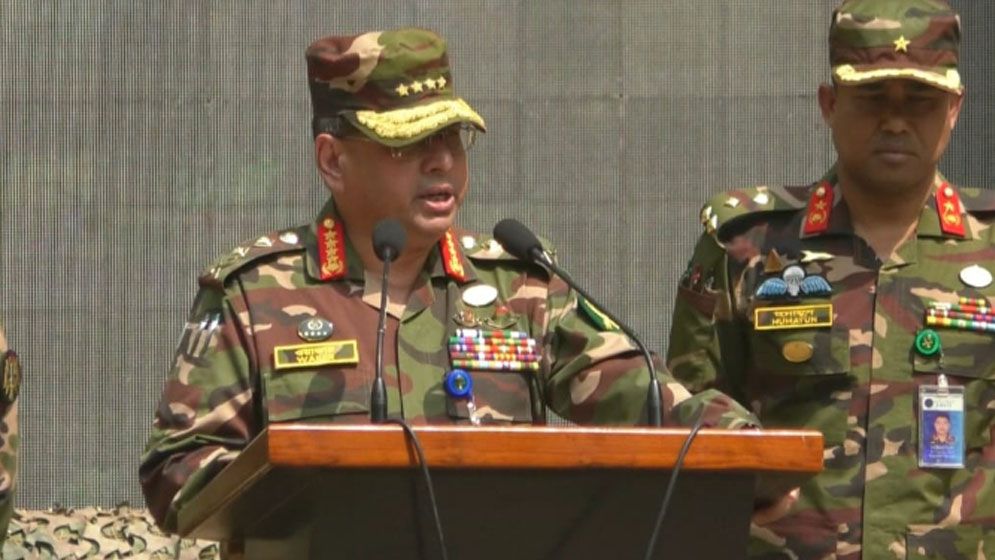 If we throw mud ourselves, the sovereignty of the country and the nation will be endangered: Army Chief