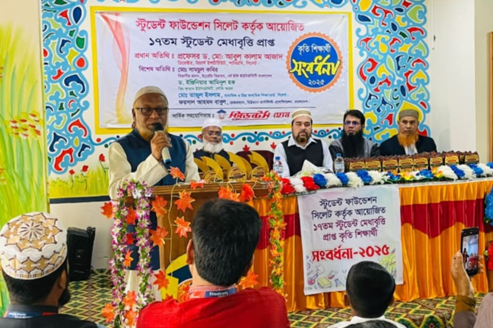 Students must eliminate their tendency to go abroad: Professor Abul Kalam