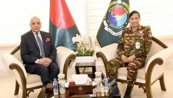 Lt. Gen. Shahinul exchanges views with Chief Justice