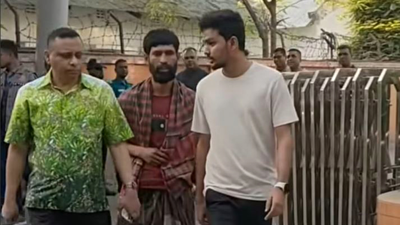 ‘His name is Arman, he is not a rickshaw puller’ Asif Mahmud