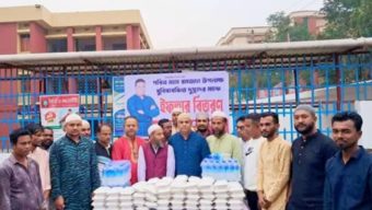 Youth Dal leader and councilor candidate Azad distributes Iftar