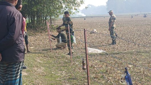 BSF’s barbed wire fence on Lalmonirhat Dahagram border, tension