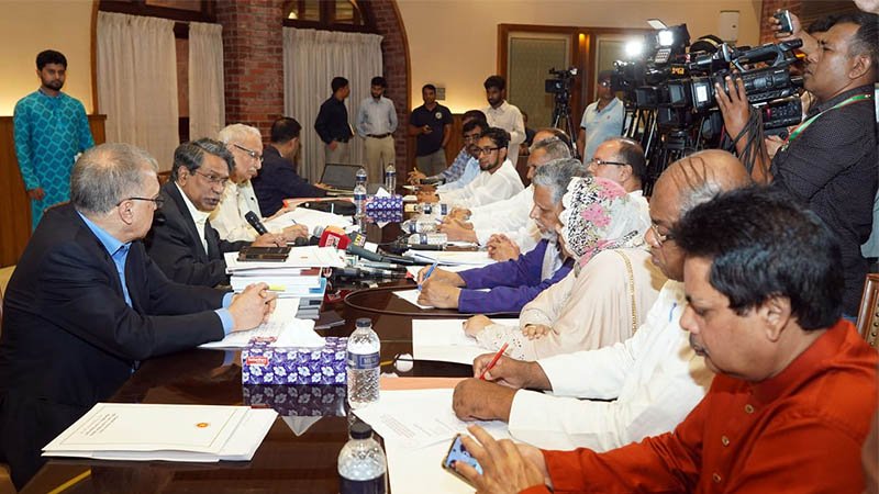 Political parties and alliances will make concessions from their respective positions in state reconstruction