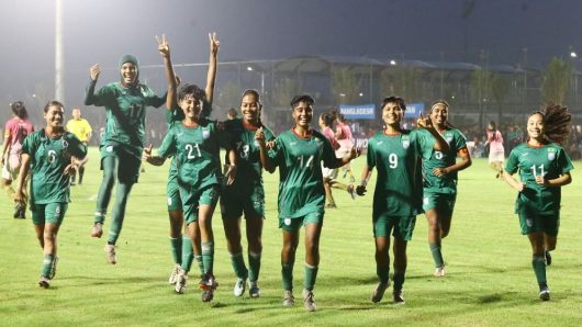 Bangladesh won easily by 4-1 goals
