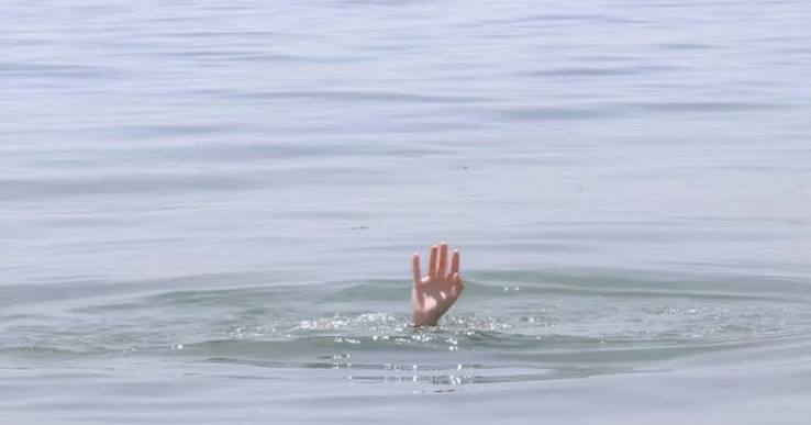 Three Children Drown in Ponds Unnoticed by Relatives