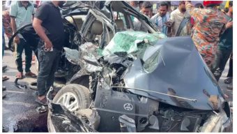 Collision Between Passenger Bus and Private Car: 4 Dead, 5 Injured