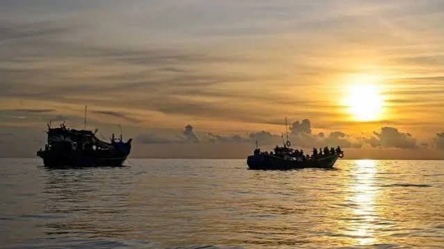 Two Die After Boat Carrying Rohingyas Capsizes in Teknaf