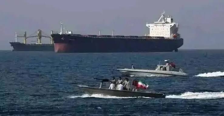 Massive Oil Tanker Fleet Transits Strait of Hormuz Under US Military Protection