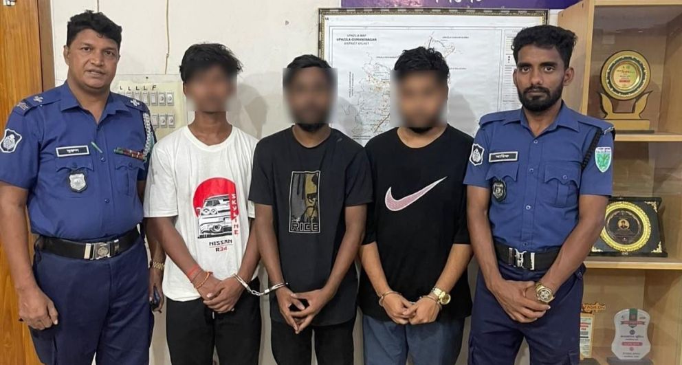 3 Detained While Preparing for Torch Procession in Osmani Nagar