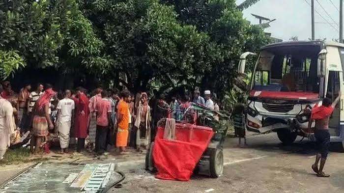 7 Killed, Including a Child, in Akua Bypass Road Accident