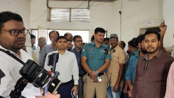 Vice-Chancellor’s Room Opened by Cutting Lock in Presence of Executive Magistrate